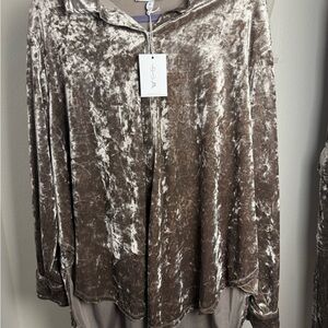 Jessica Simpson Crushed Velvet Champagne colored, Button-Down Top | Taupe | NWT